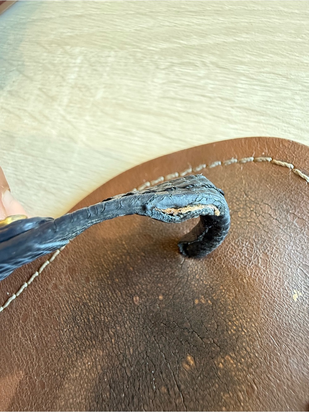 Tory Burch Miller Blue Leather Thong Sandals Women Size 6.5 Flat Logo Medallion - Picture 11 of 12